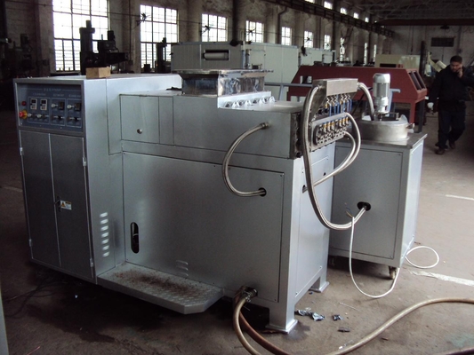 bubble gum extruder