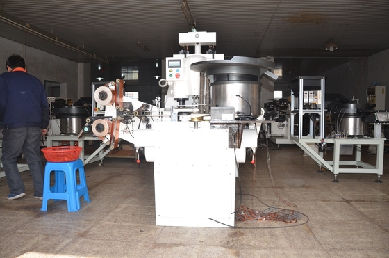 SC-200C hydraulic coin chocolate wrapping machine with automatic arrange disk